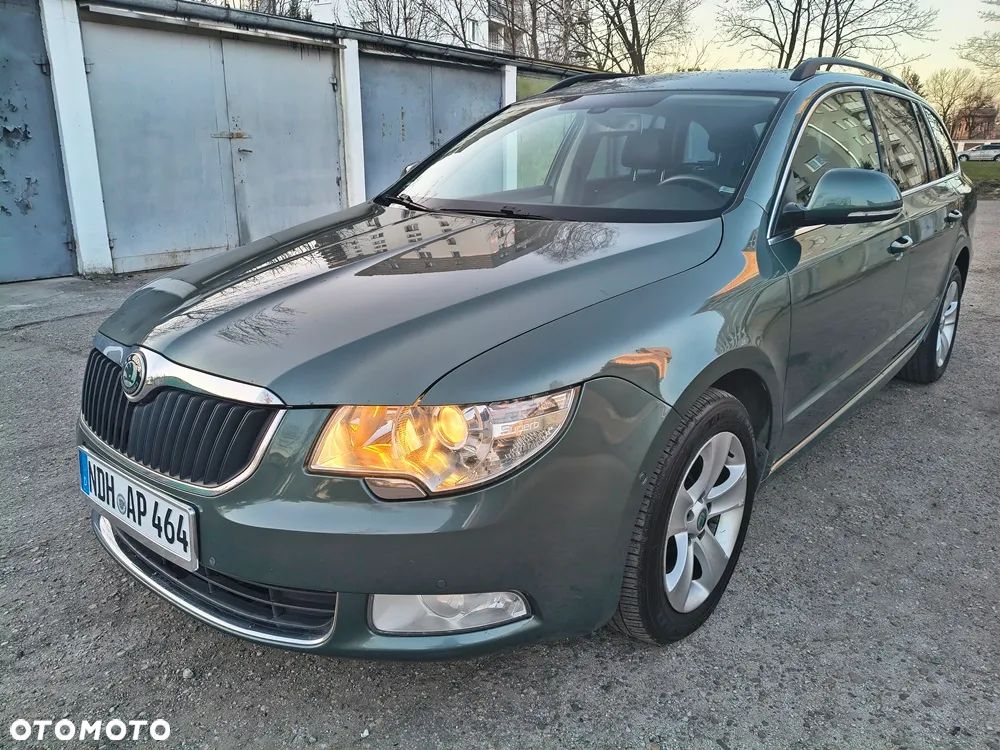 Skoda Superb 2.0 TDI PD Comfort - 11