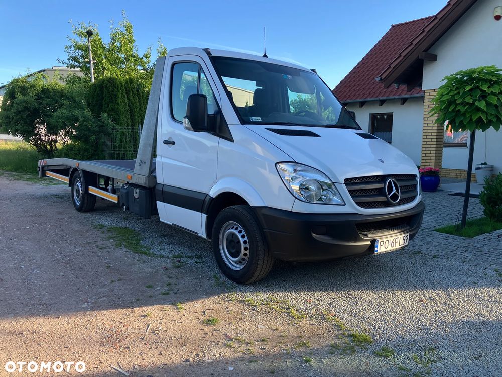 Mercedes-Benz Sprinter - 19