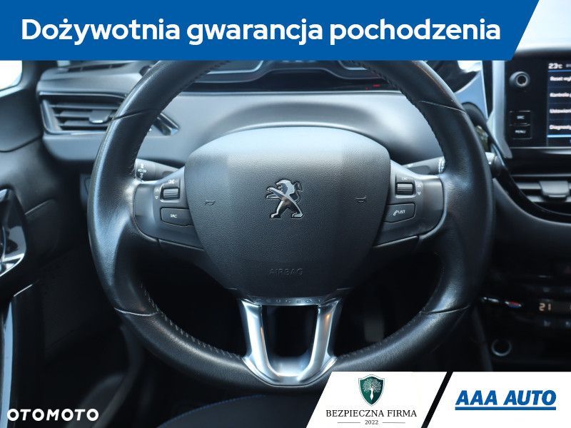 Peugeot 208 - 21