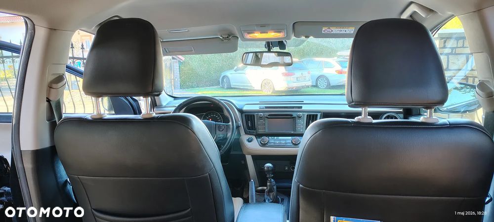 Toyota RAV4 - 11