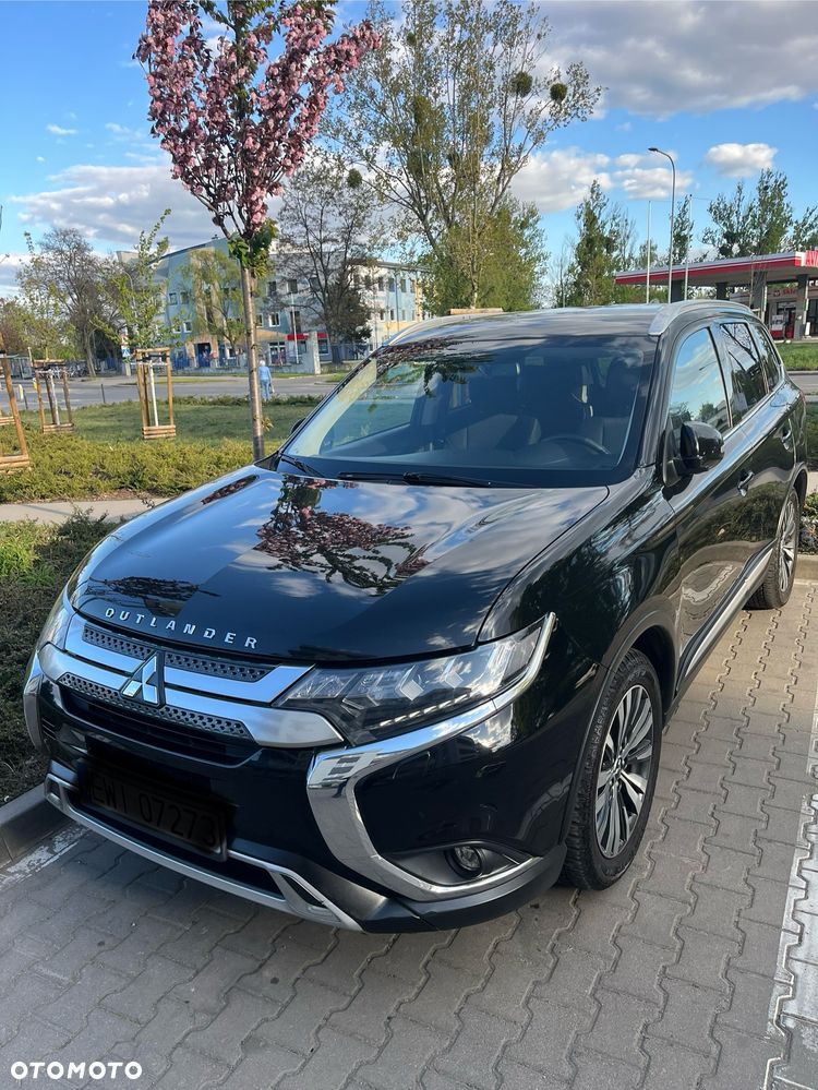 Mitsubishi Outlander 2.0 Instyle Navi 4WD CVT - 1