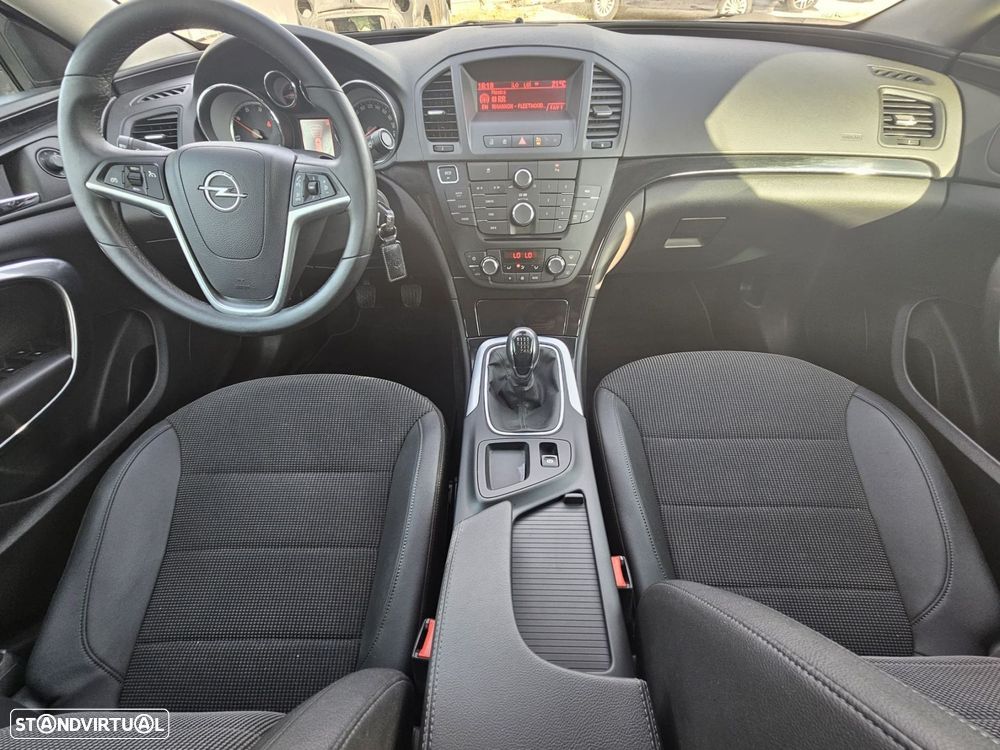 Opel Insignia 2.0 CDTi Executive S/S - 16