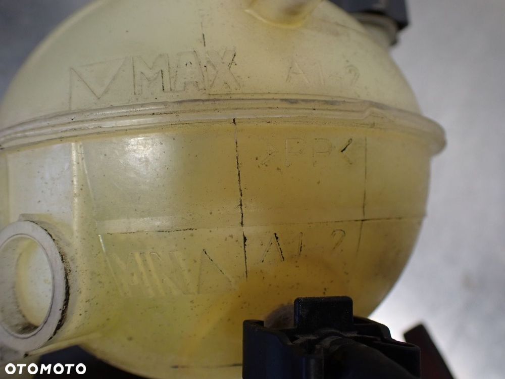 ZBIORNICZEK WYRÓWNAWCZY CITROEN C4 I COUPE 1.6HDI - 6