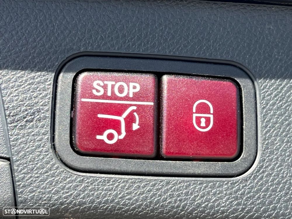 Mercedes-Benz C 300 - 18