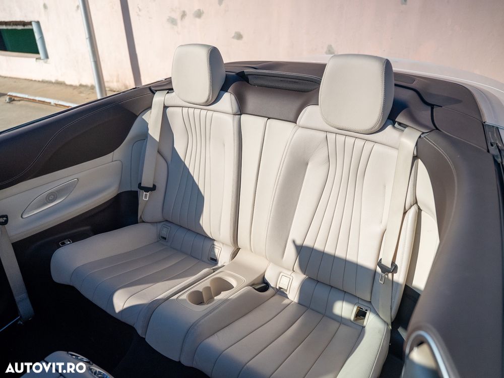 Mercedes-Benz E 400 4Matic Cabrio 9G-TRONIC AMG Line - 22