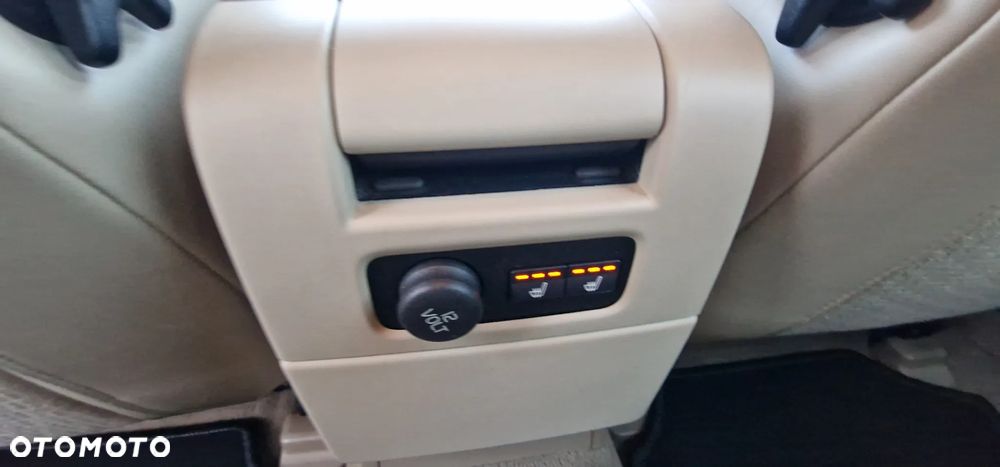 Volvo V70 2.0 Momentum - 14