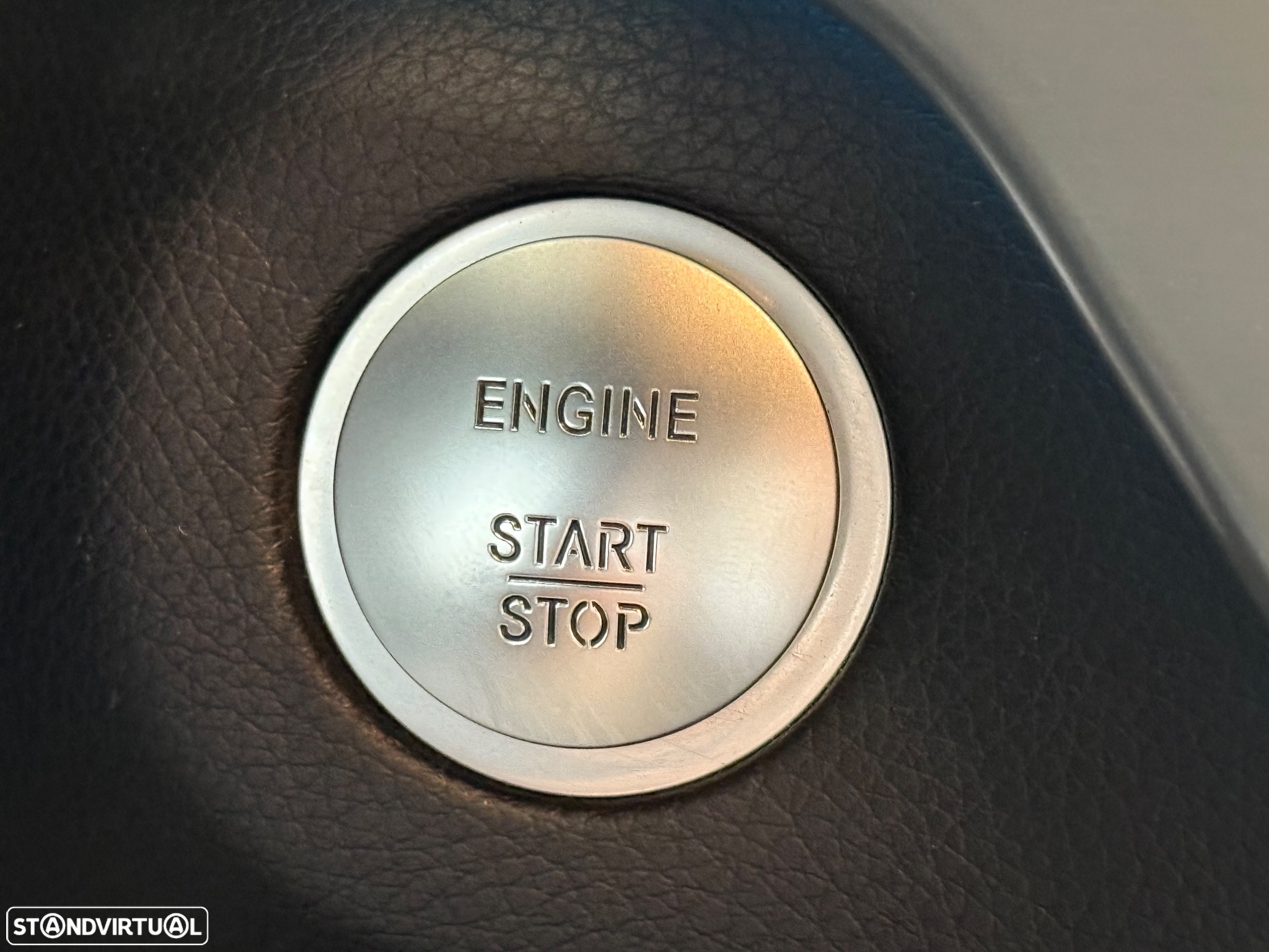Mercedes-Benz GLE 350 d 4Matic 9G-TRONIC AMG Line - 25