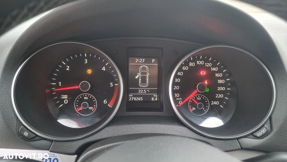Volkswagen Golf 1.6 TDI DPF BlueMotion Technology DSG move - 13