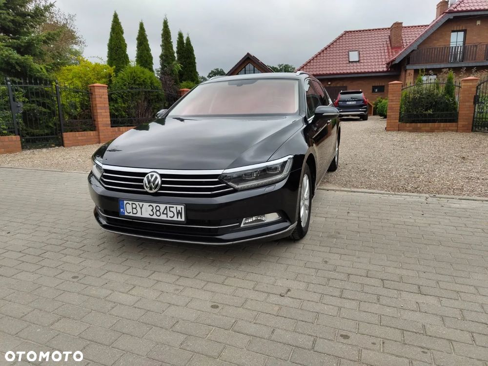 Volkswagen Passat Variant 2.0 TDI SCR DSG Highline - 18