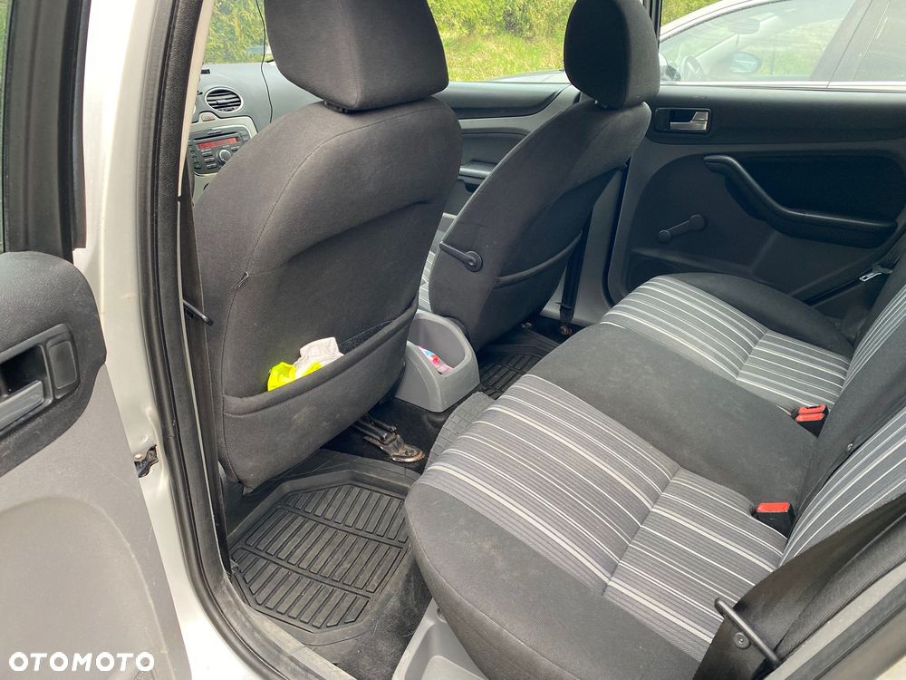 Ford Focus 1.6 TDCi Trend - 8
