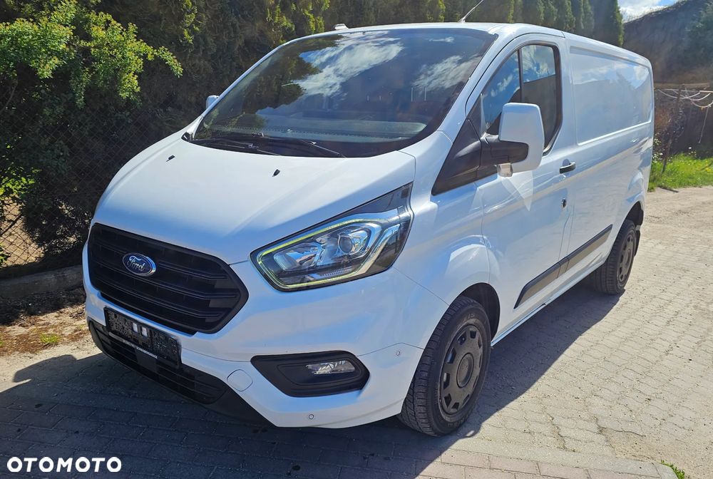 Ford Custom - 1
