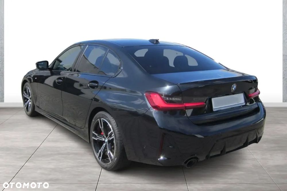 BMW Seria 3 318i M Sport - 3