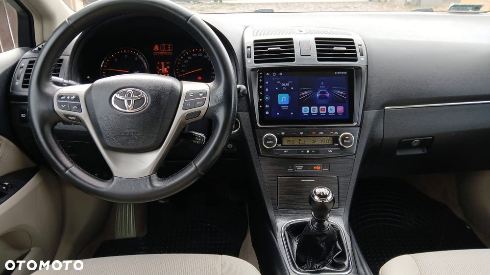 Toyota Avensis - 4