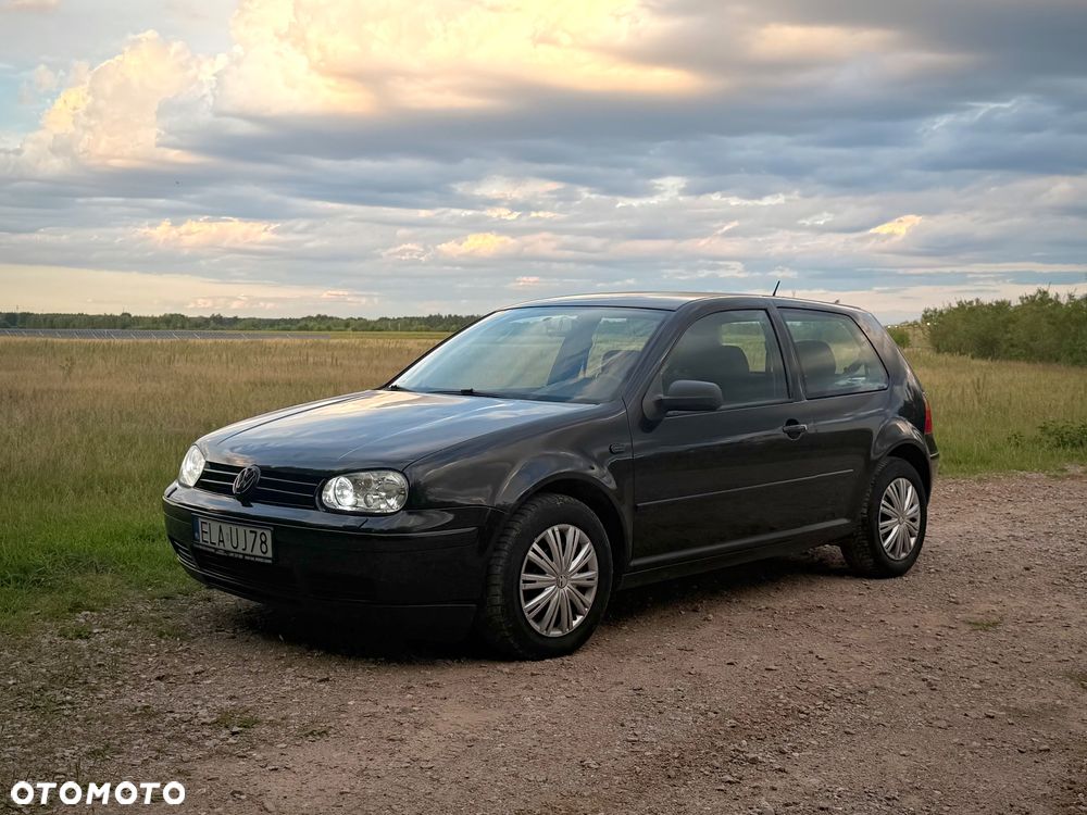Volkswagen Golf 1.6 Comfortline - 1