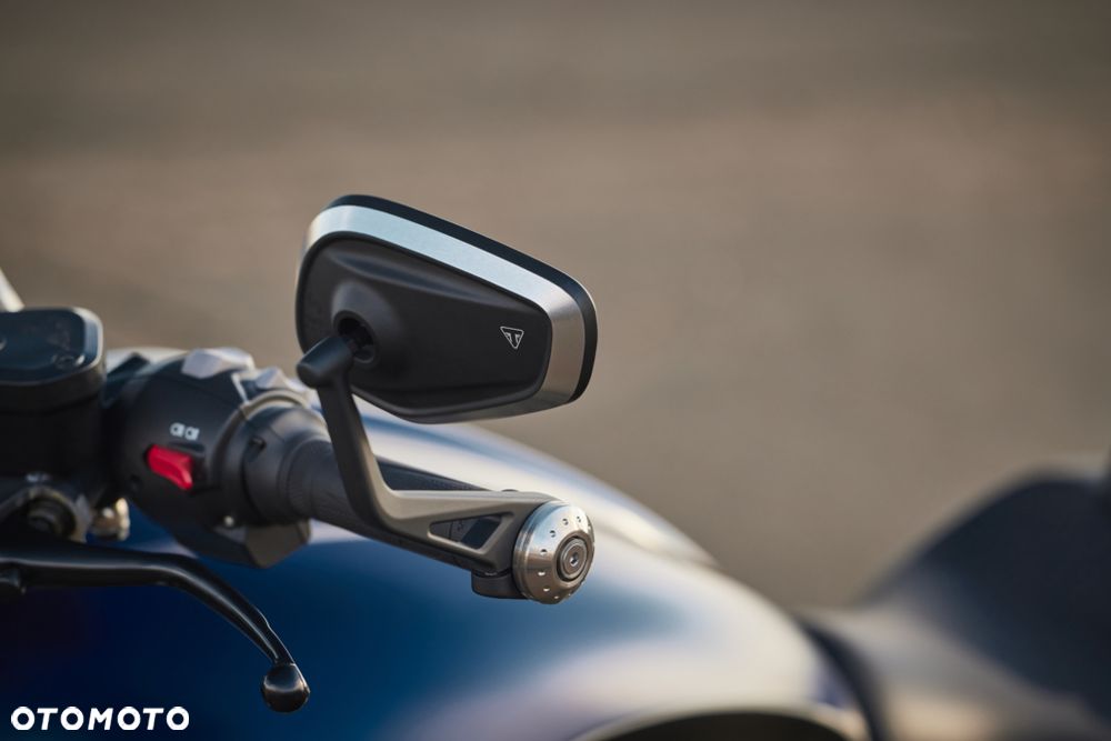 Triumph Rocket - 28