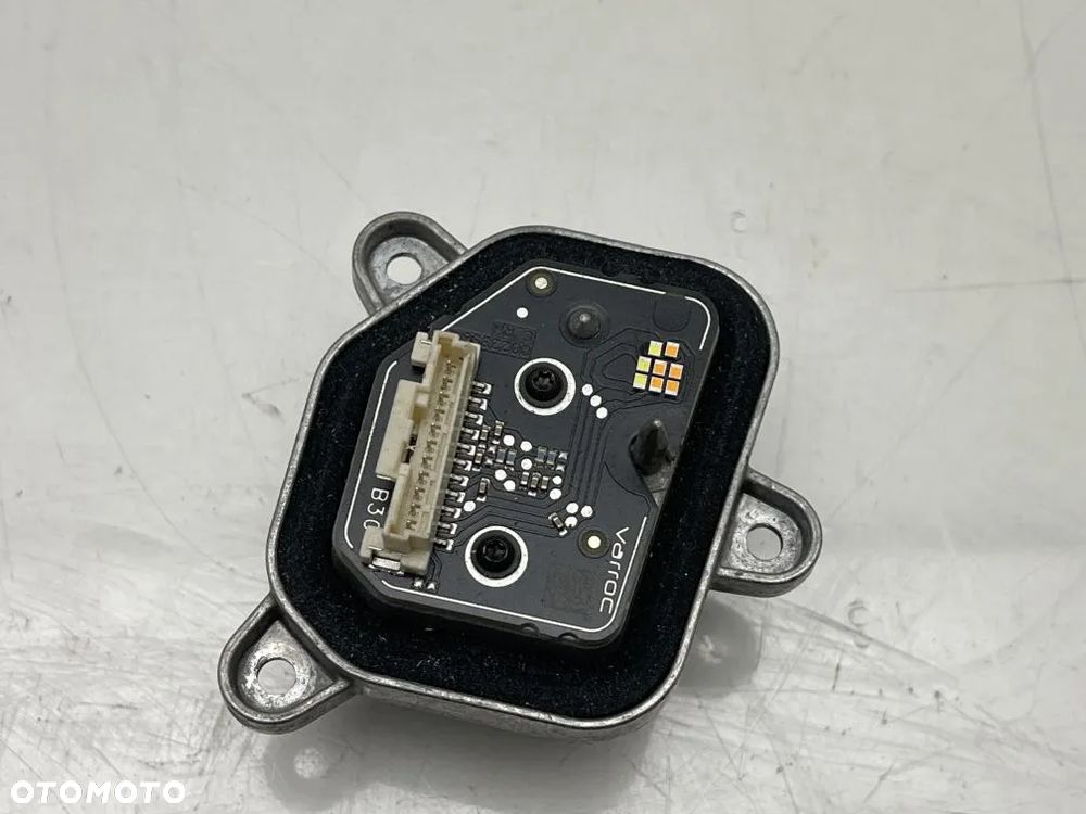 MODUŁ STEROWNIK ŚWIATEŁ LED SKODA 00224257 RH3 - 2