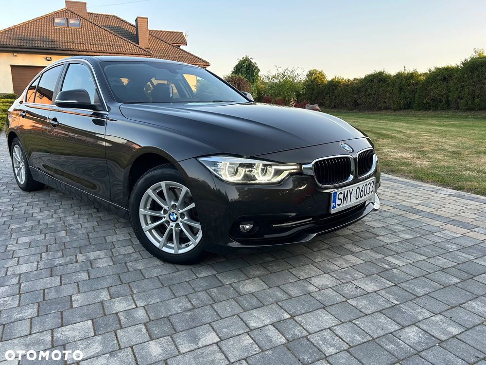BMW Seria 3 320d Luxury Line - 6