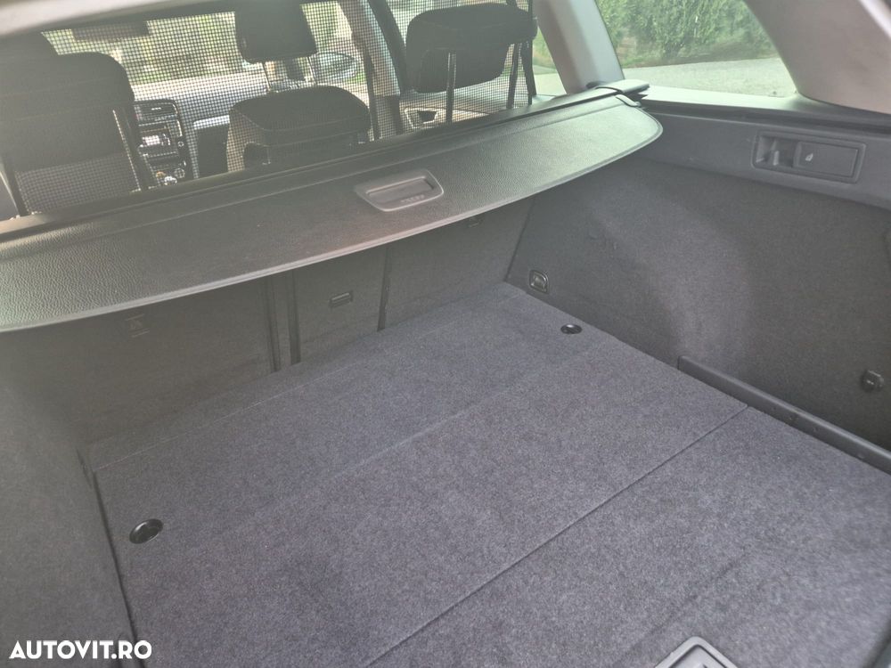 Volkswagen Golf - 19