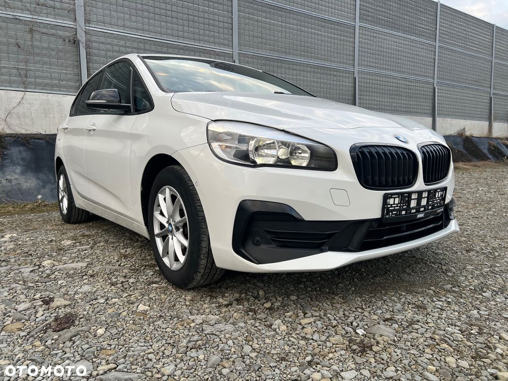 BMW Seria 2 216d Sport Line - 7