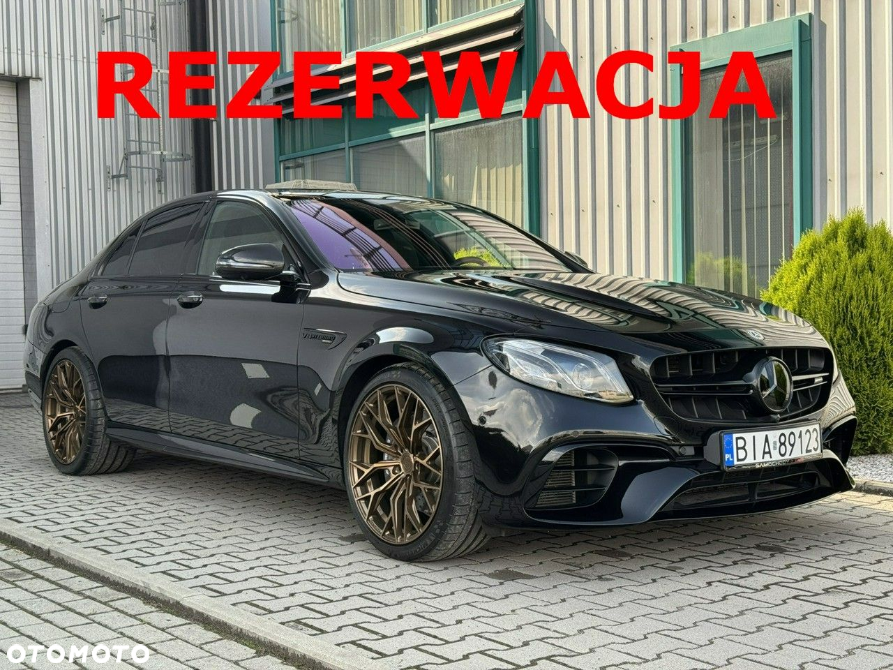 Mercedes-Benz Klasa E AMG 63 4Matic AMG Speedshift 9G-MCT - 2