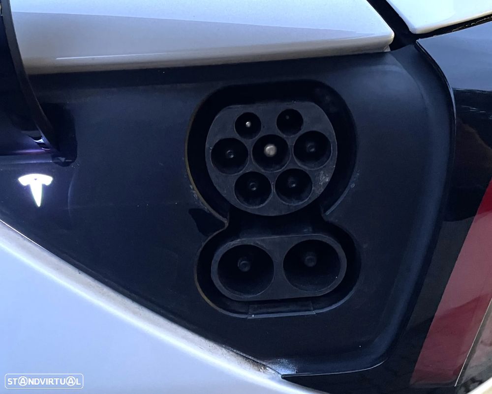 Tesla Model 3 RWD - 12