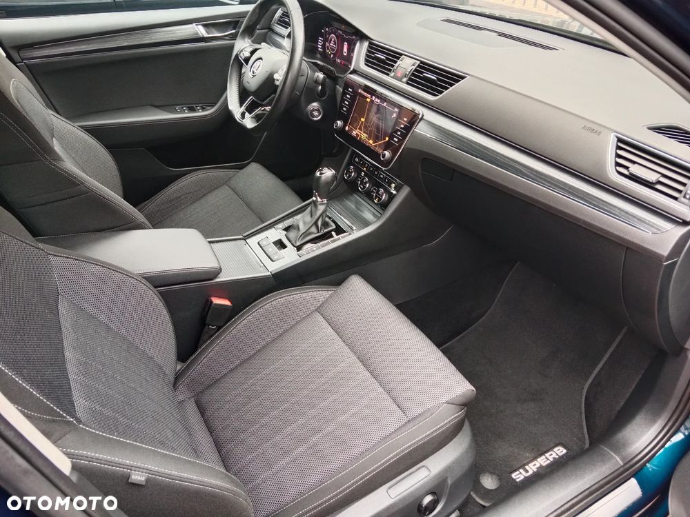 Skoda Superb 2.0 TDI SCR Style DSG - 20