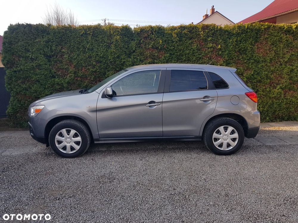 Mitsubishi ASX - 8