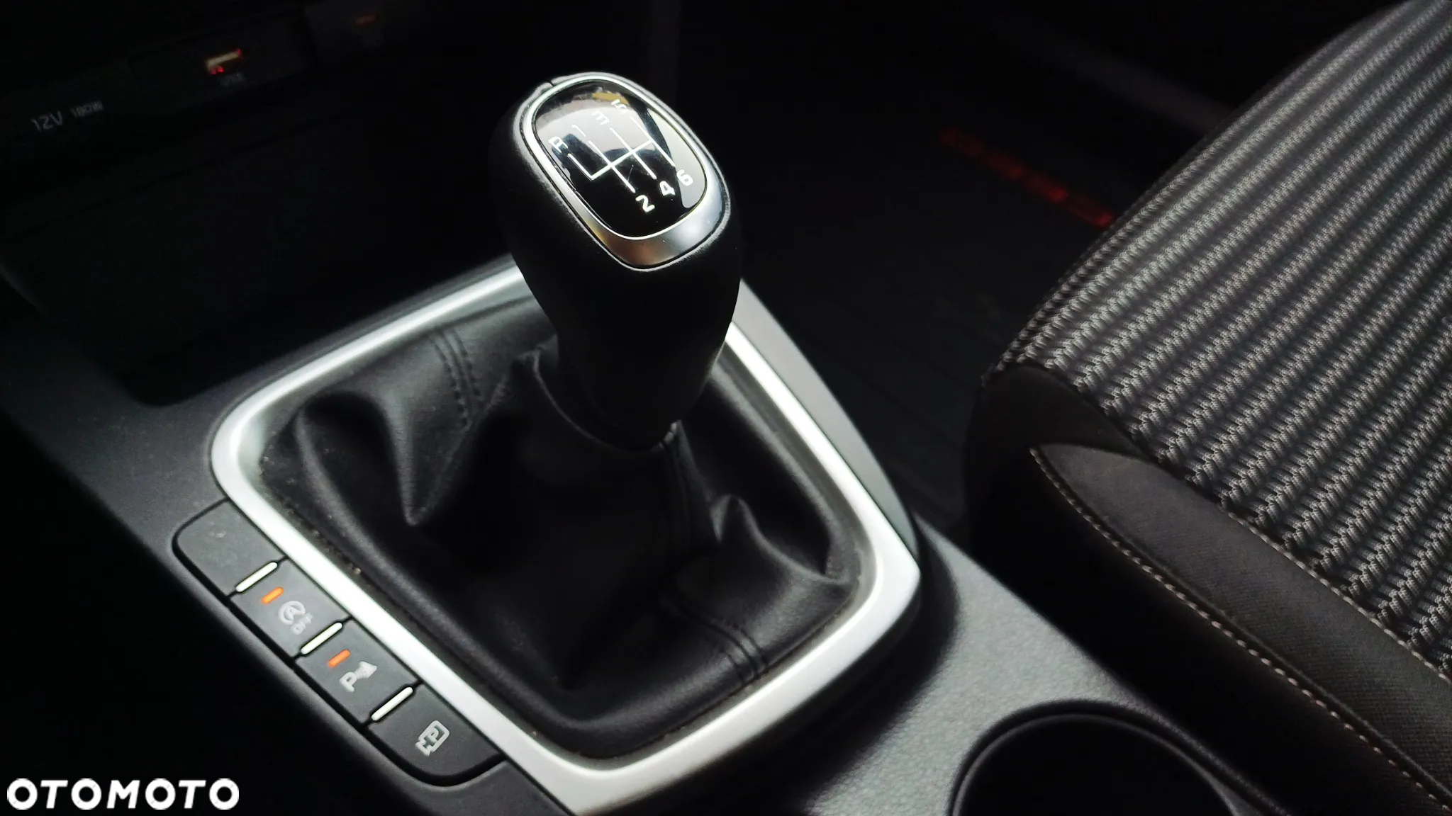 Kia Ceed 1.5 T-GDI M - 13