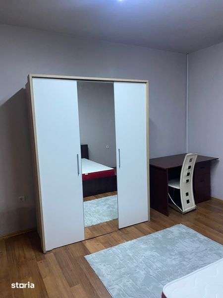 casa particulara singur in curte -900 euro - Imagine principală: 5/8