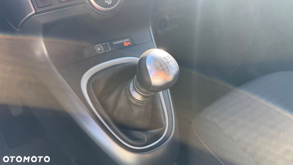 Toyota Verso 1.8 Premium EU5 7os - 38