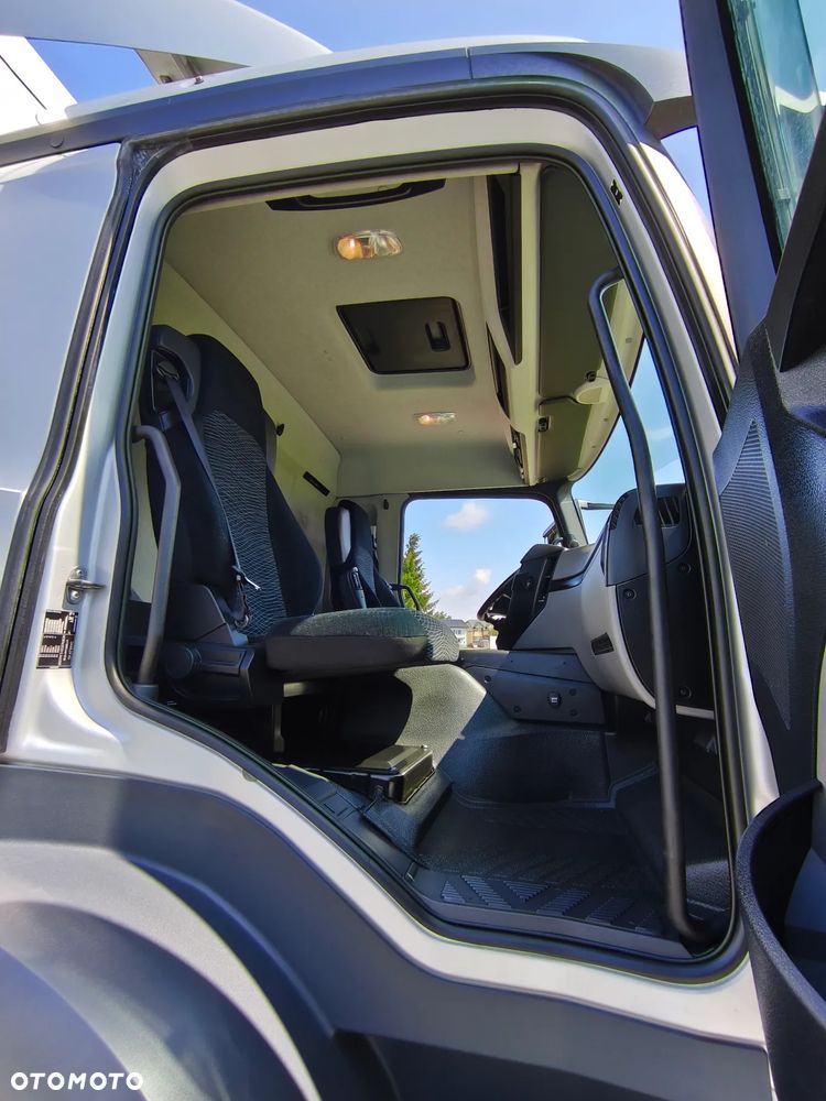 Mercedes-Benz ANTOS 25.40 - 6