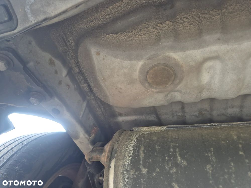 Toyota RAV4 D-4D 4x4 Sol - 24