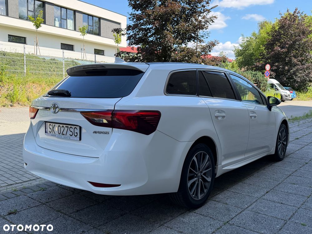 Toyota Avensis 2.0 D-4D Prestige - 4