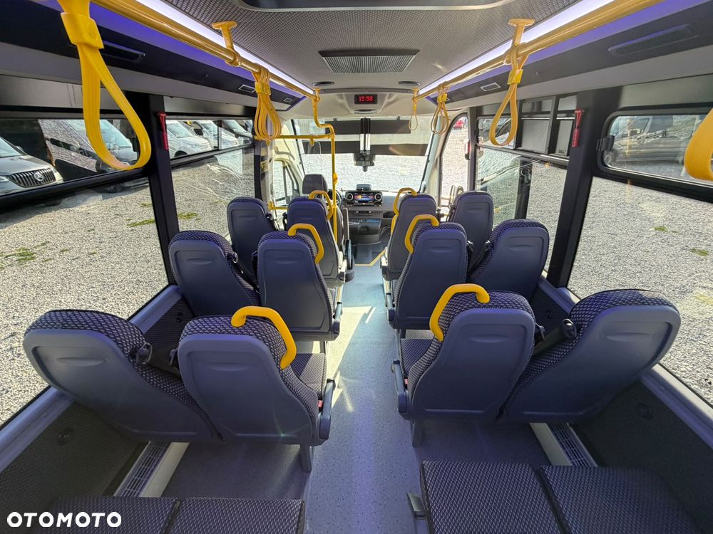 Mercedes-Benz Sprinter 519 - 24