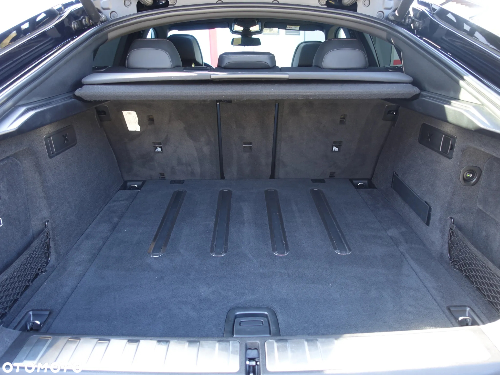 BMW X6 xDrive30d mHEV - 17
