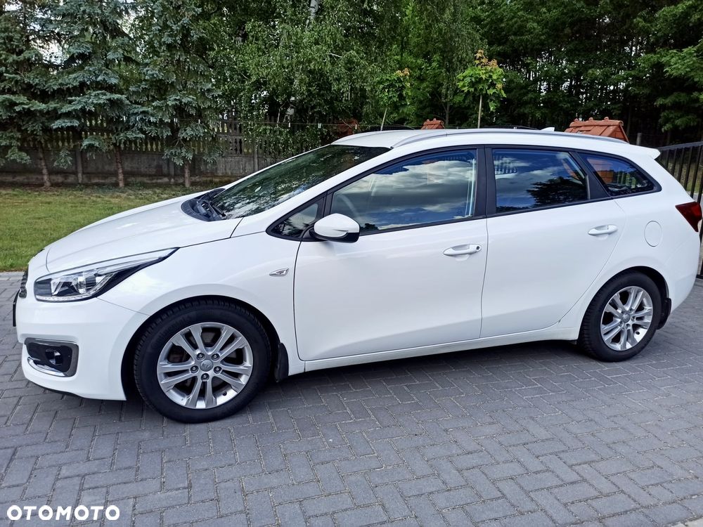 Kia Ceed 1.6 CRDi Smart Plus - 5
