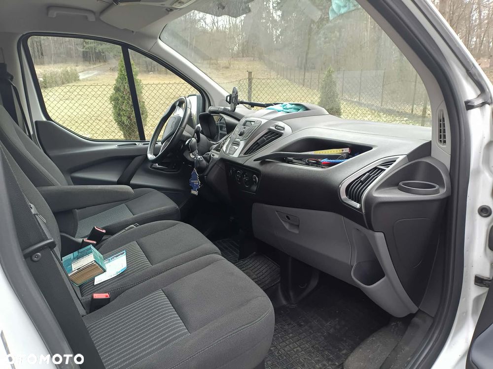 Ford TRANSIT CUSTOM - 7