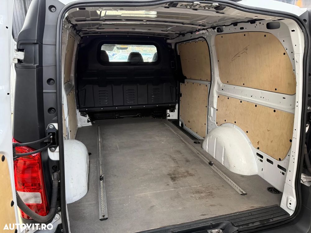 Mercedes-Benz Vito - 28