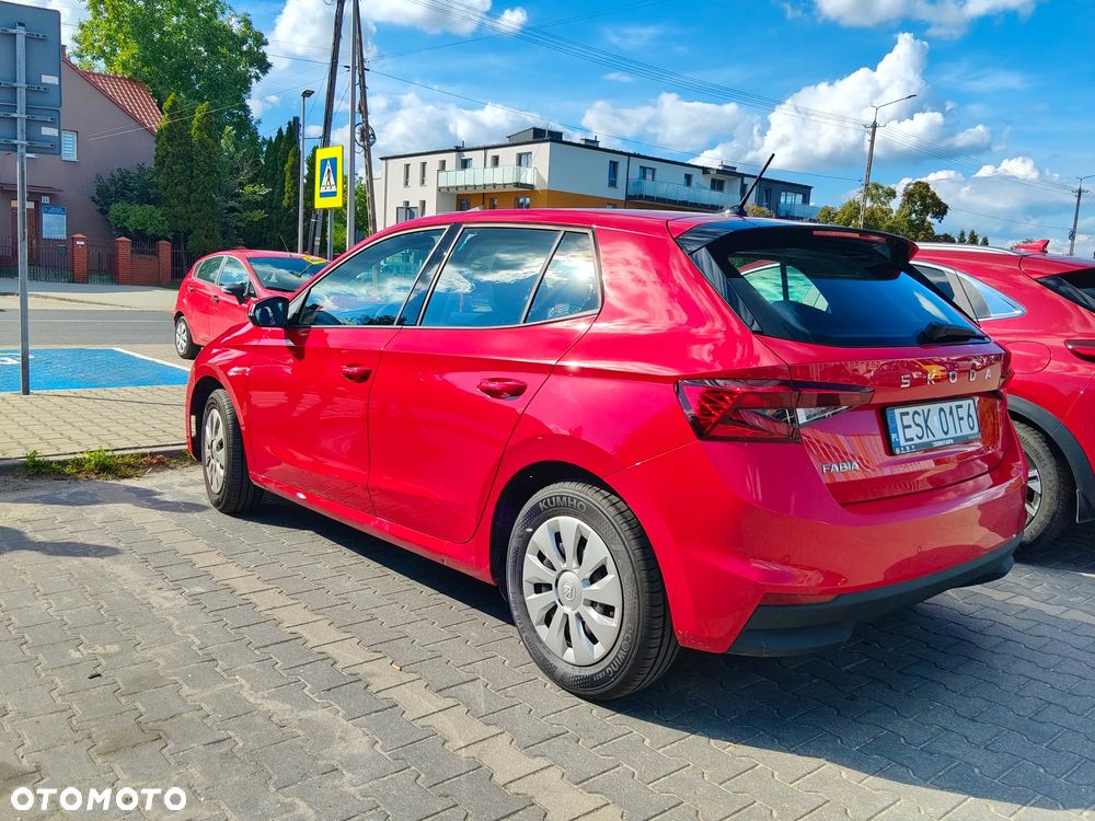 Skoda Fabia 1.0 Essence - 6