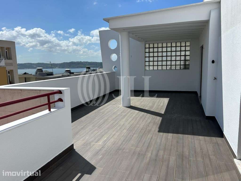 Apartamento T3, com terraço e vista rio, em Oeiras - Grande imagem: 2/35