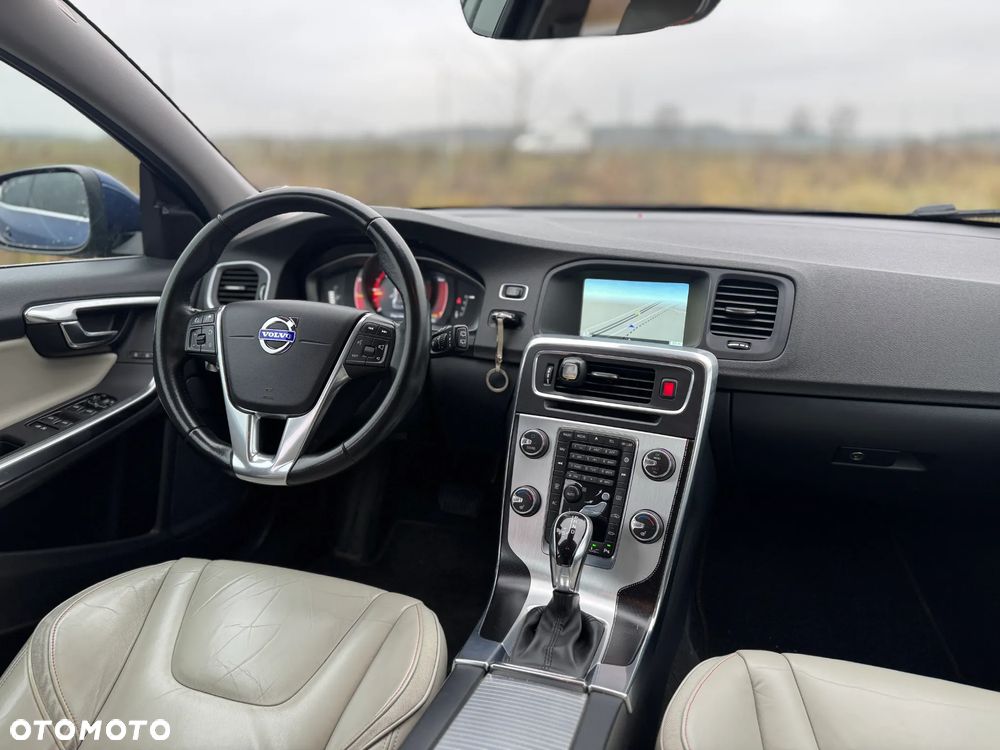 Volvo V60 D4 Geartronic Ocean Race - 16