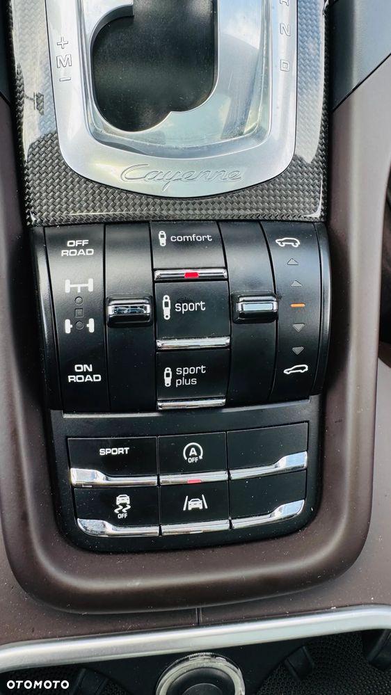 Porsche Cayenne S Diesel Platinum Edition - 21