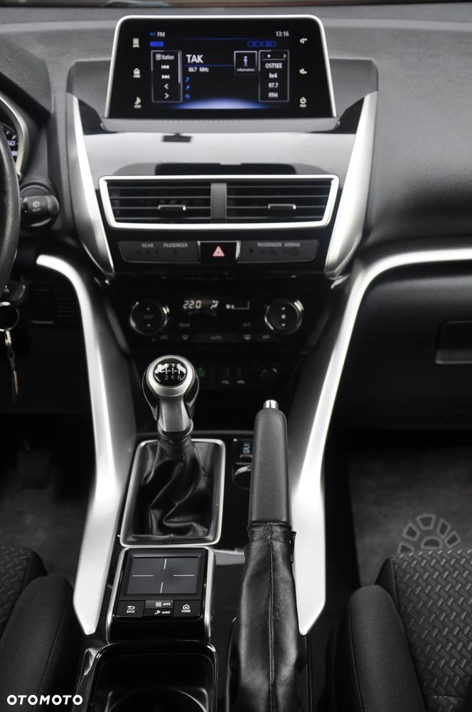 Mitsubishi Eclipse Cross 1.5 T GPF Invite Plus - 25