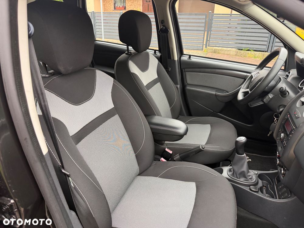 Dacia Duster SCe 115 2WD Comfort - 32