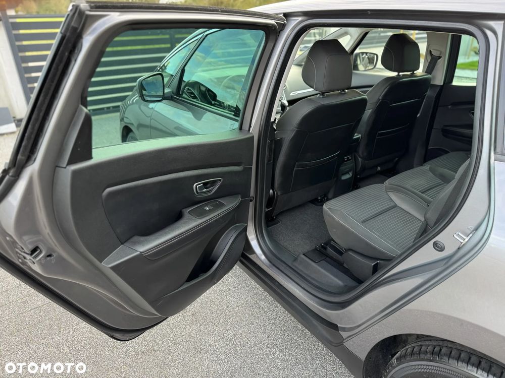 Renault Scenic - 28