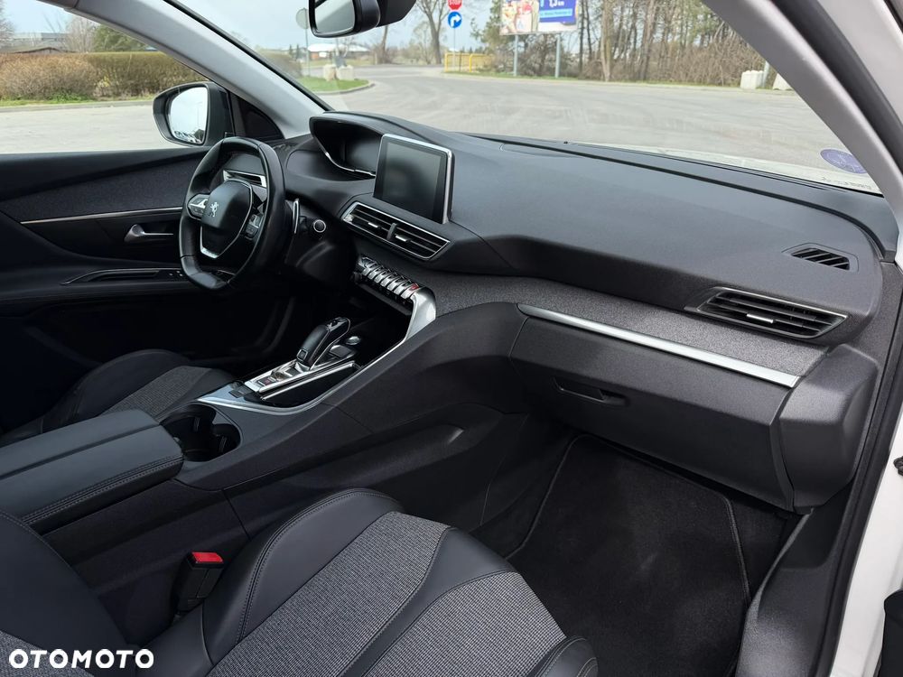 Peugeot 3008 1.6 PureTech GPF Allure S&S EAT8 - 30