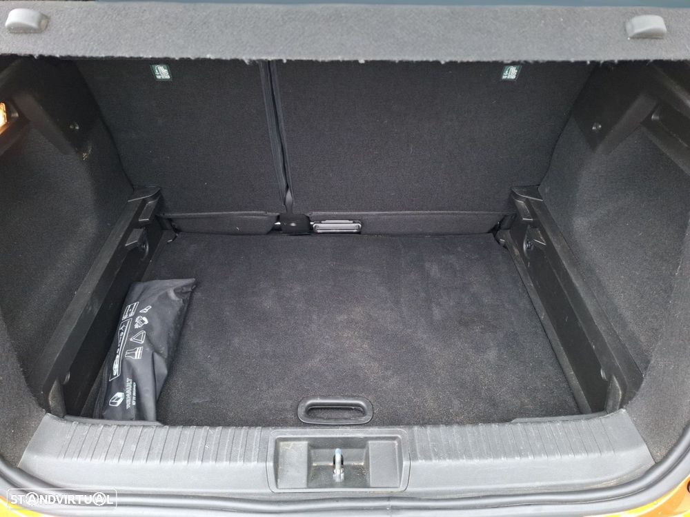 Renault Captur 1.0 TCe Exclusive - 24