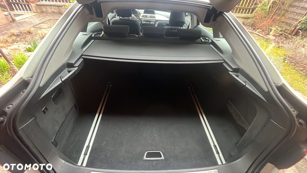 BMW 3GT 320i Advantage - 9