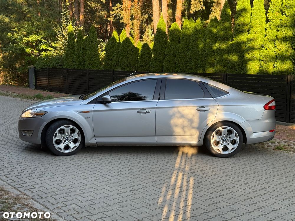 Ford Mondeo 2.5 Titanium - 2