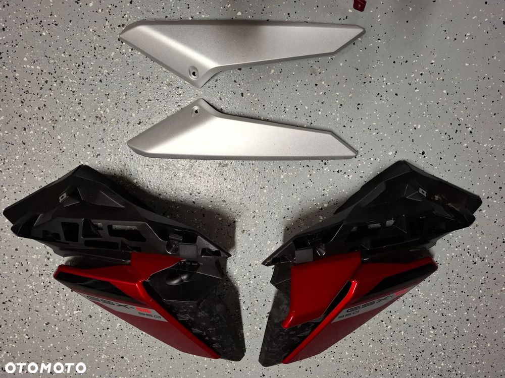 Suzuki GSXS 950 1000 owiewka czacha wypełnienie boczek - 3